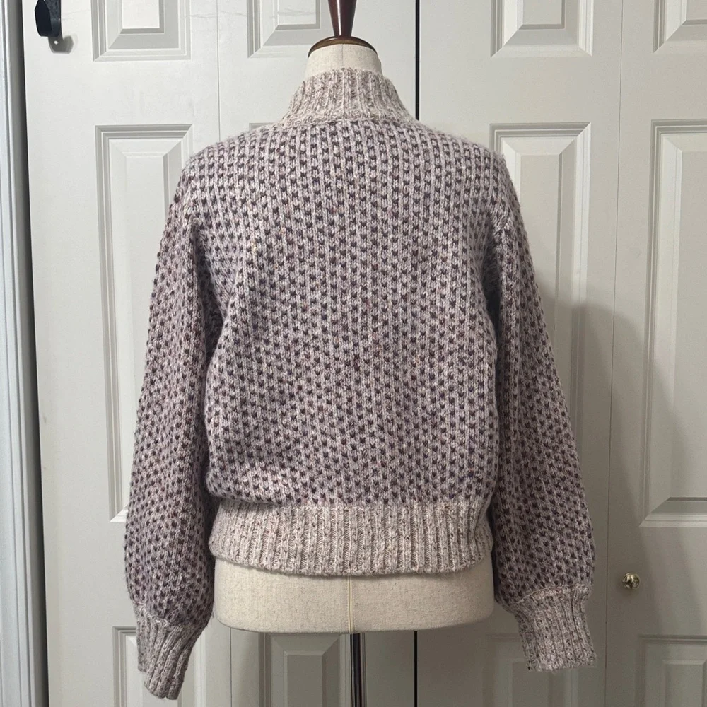 CeCe NWOT❤️ Women's Sweater Textured Cream and Purple - Picture 4 of 13